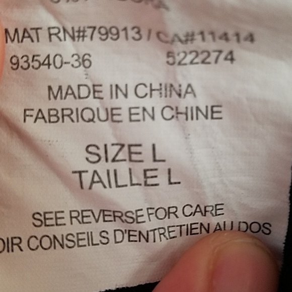 DonatedMotherhood sweater - Picture 5 of 8